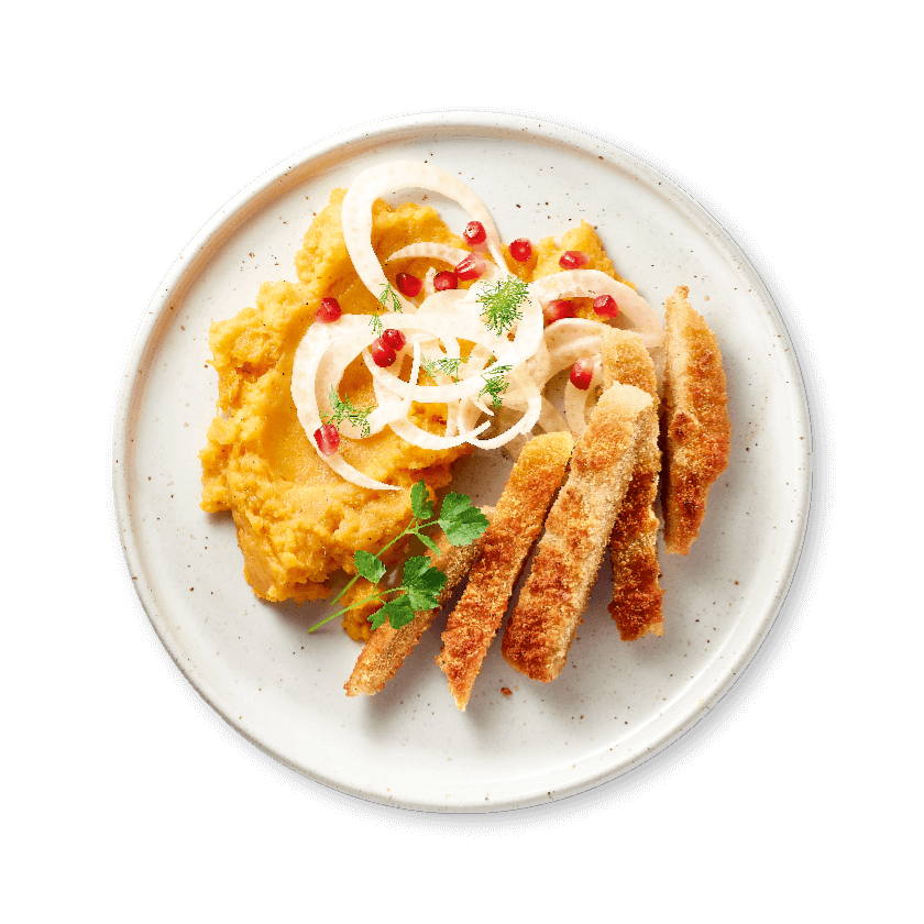 Zoeteaardappelpuree met vegetarische schnitzel en krokante venkel